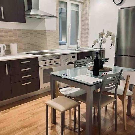 Excelente Piso De 3 Habitaciones En La Latina Madrid Exteriér fotografie