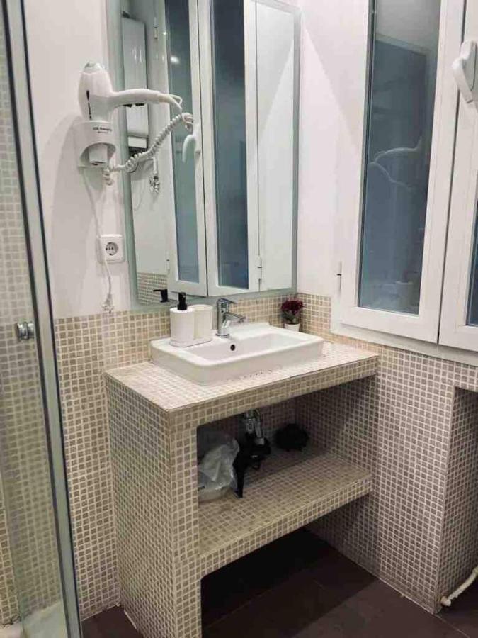 Excelente Piso De 3 Habitaciones En La Latina Madrid Exteriér fotografie