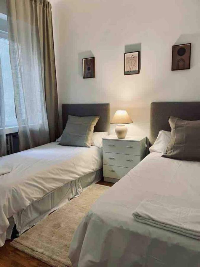 Excelente Piso De 3 Habitaciones En La Latina Madrid Exteriér fotografie