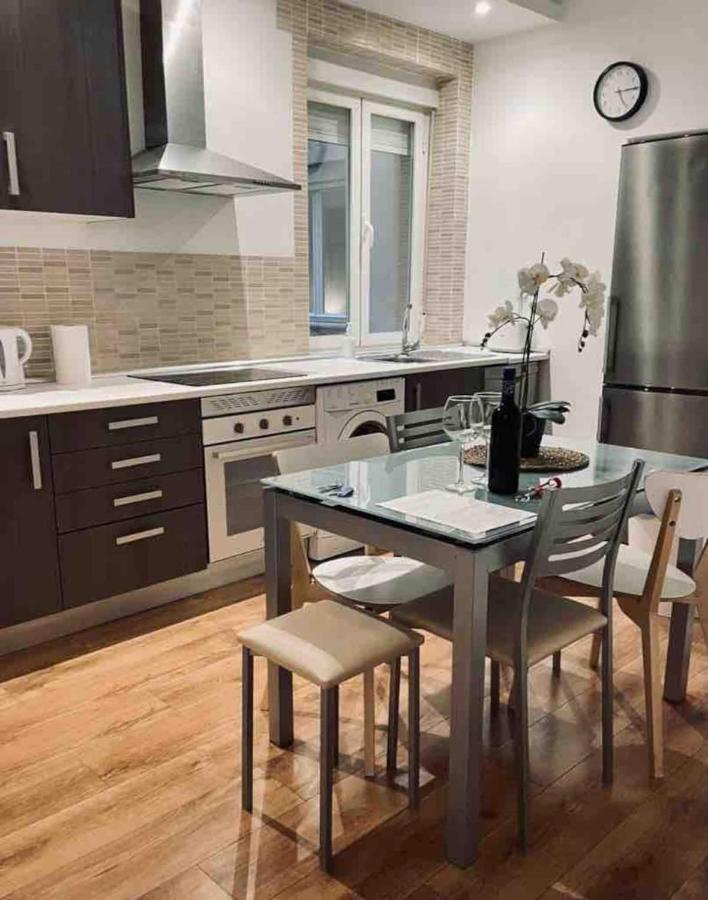 Excelente Piso De 3 Habitaciones En La Latina Madrid Exteriér fotografie